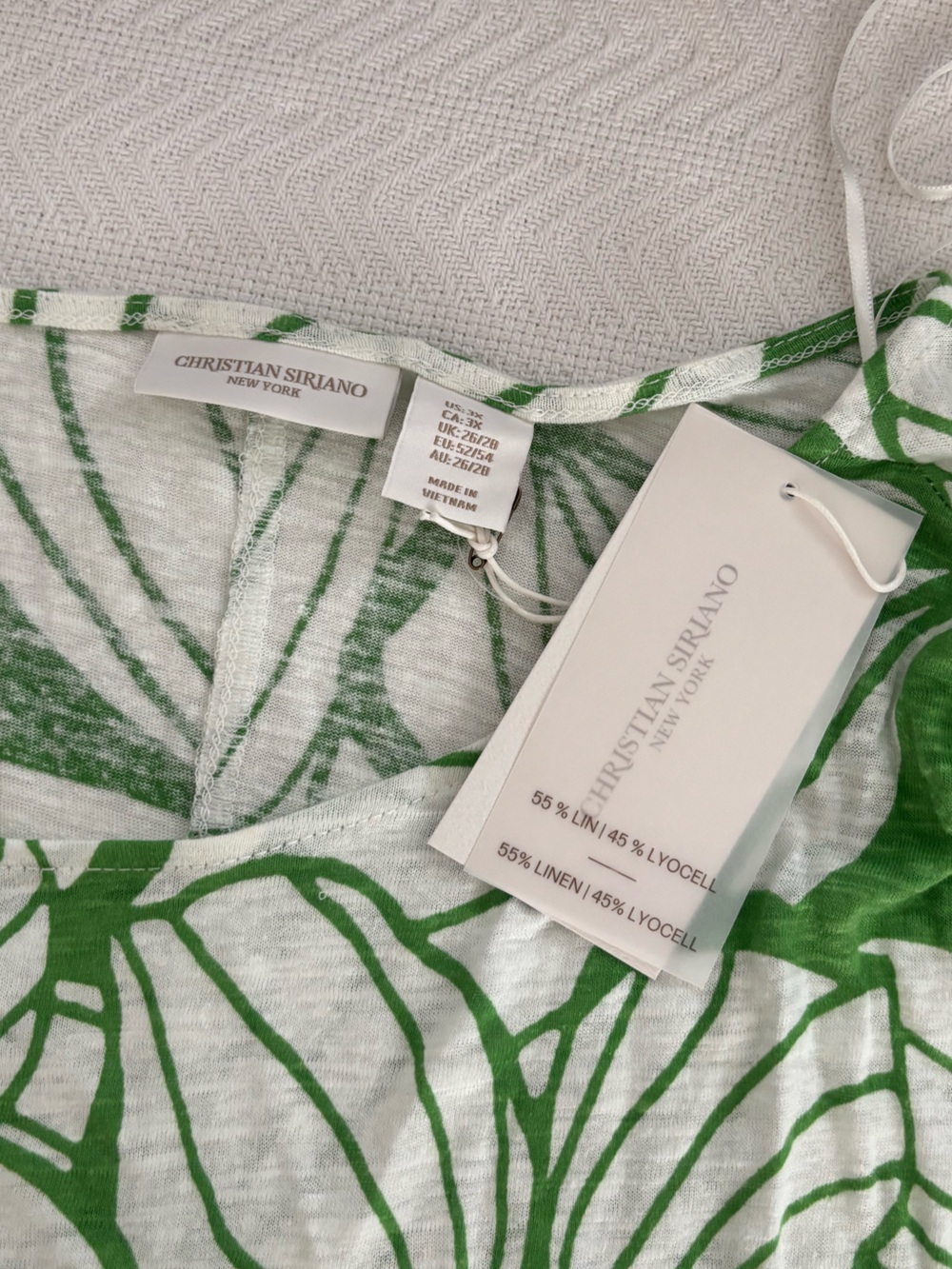 🍋Christian Siriano Green & White Floral Dolman Sleeve Top - Picture 4 of 9